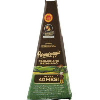 Сир твердий Parmareggio Parmigiano Reggiano 40 months 200 г