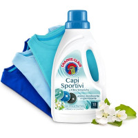 Гель для прання ChanteClair для спортивних речей і синтетичних волокон 18 прань 900 мл/12